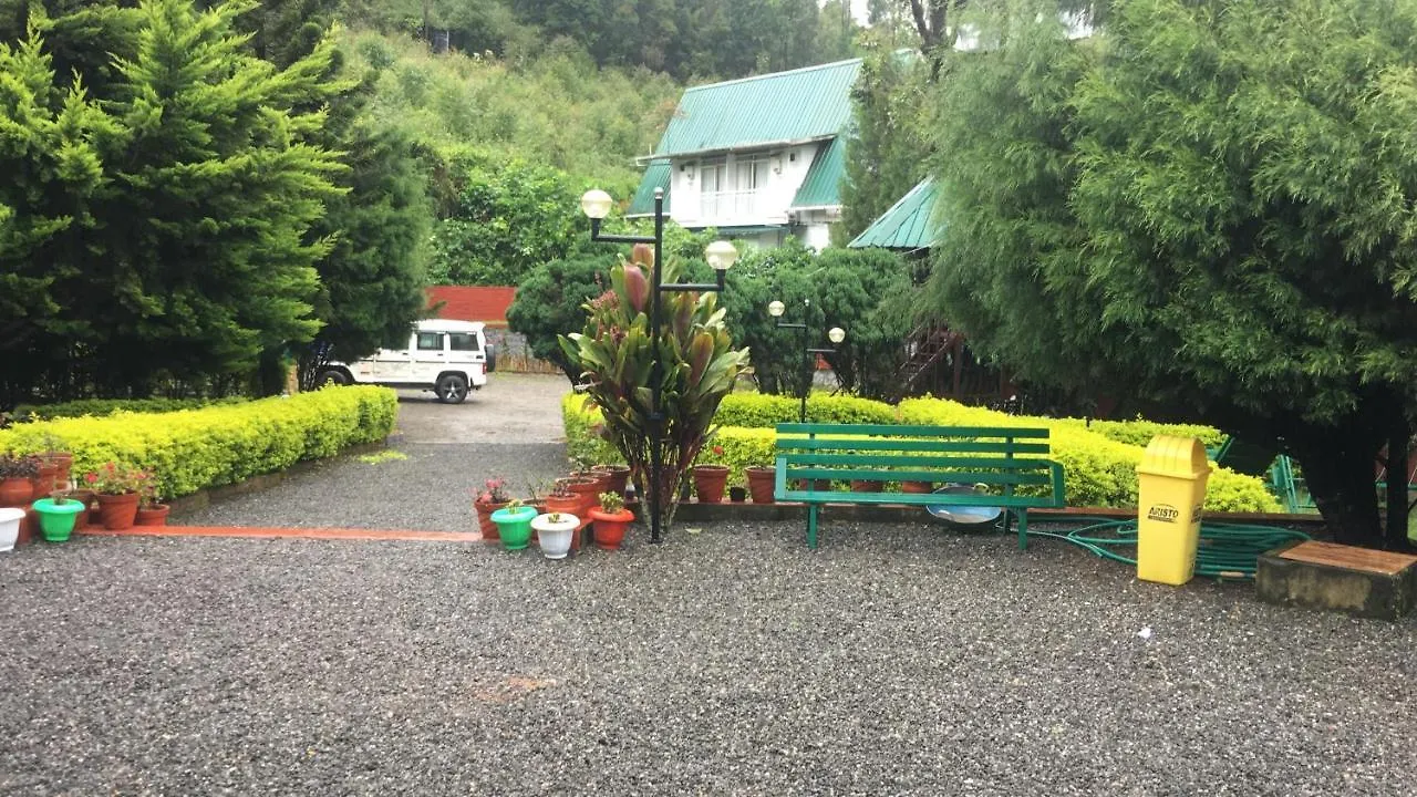 ** Resort Golden Green Hotel Munnar India